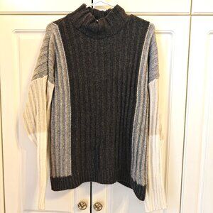 Time and True Grey/White Sweater, Size XL (16-18), NWT